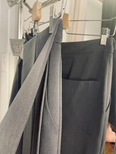 Load image into Gallery viewer, Jupe culotte Start up
