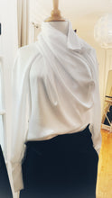 Load image into Gallery viewer, Chantilly blouse
